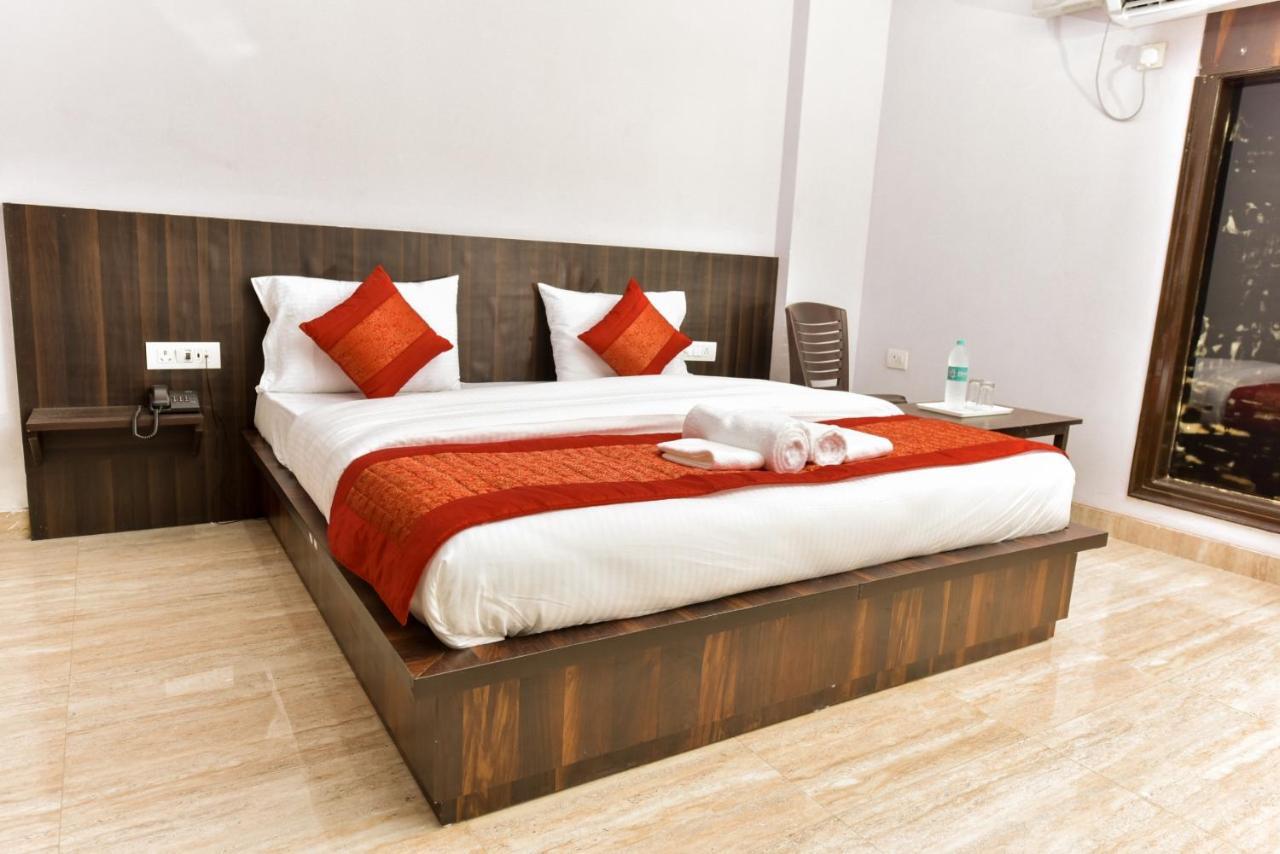 Rbm Residency Hotel Gurgaon Exterior foto